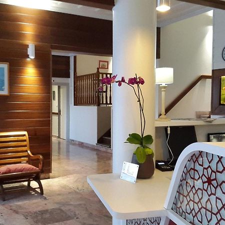 Hotel Austral By Exsel Сен Дьони Екстериор снимка